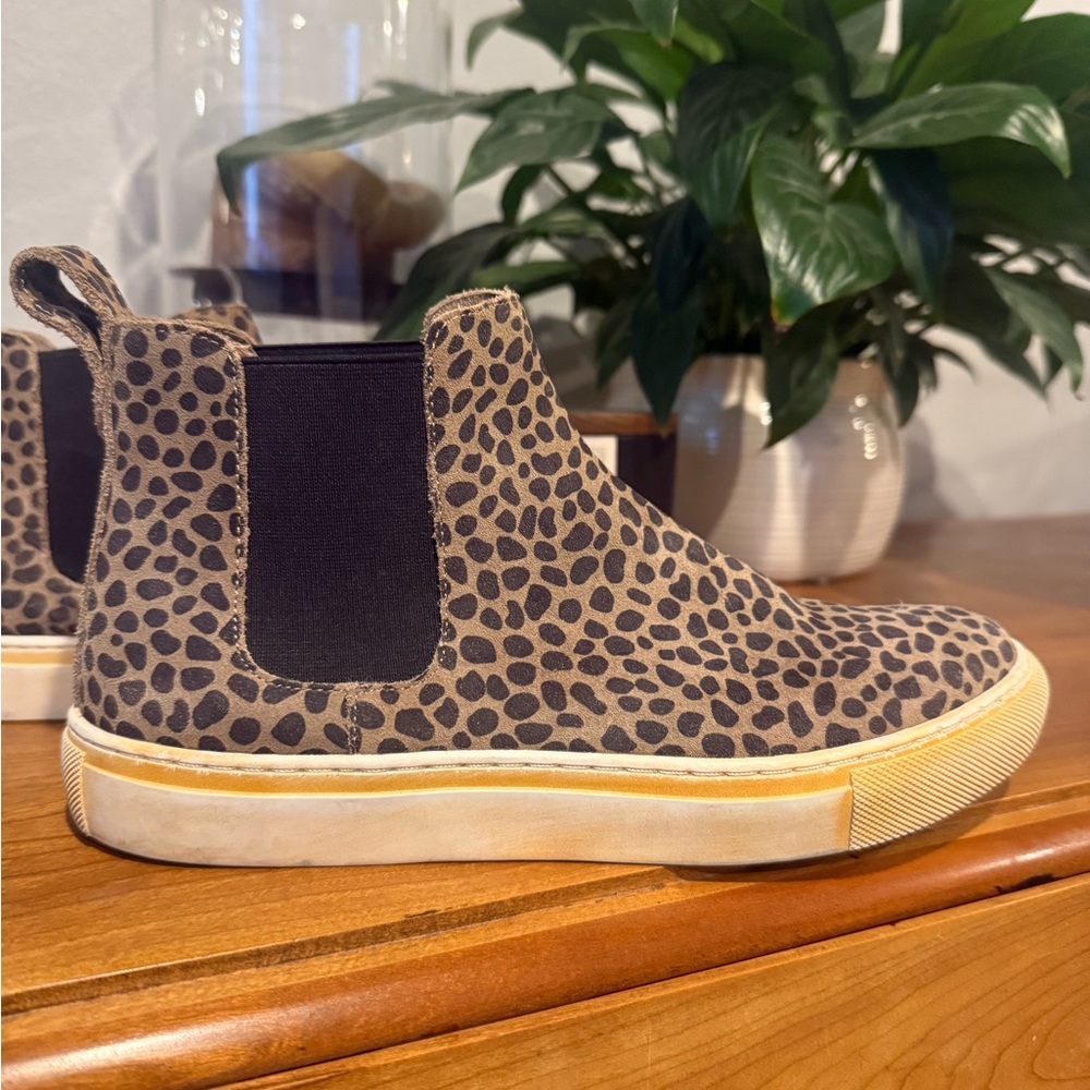 Chocolat Blu Leopard Print Ankle Booties